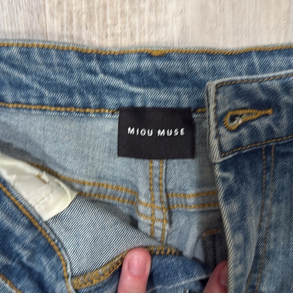 MIOU MUSE BARREL LEG JEANS - Picture 5 of 10
